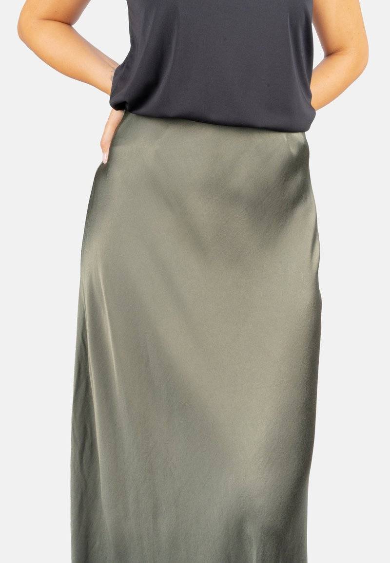 Seasons of April Seasons of April LILLY - Maxi skirt - khaki 50% Rabatt für begrenzte Zeit