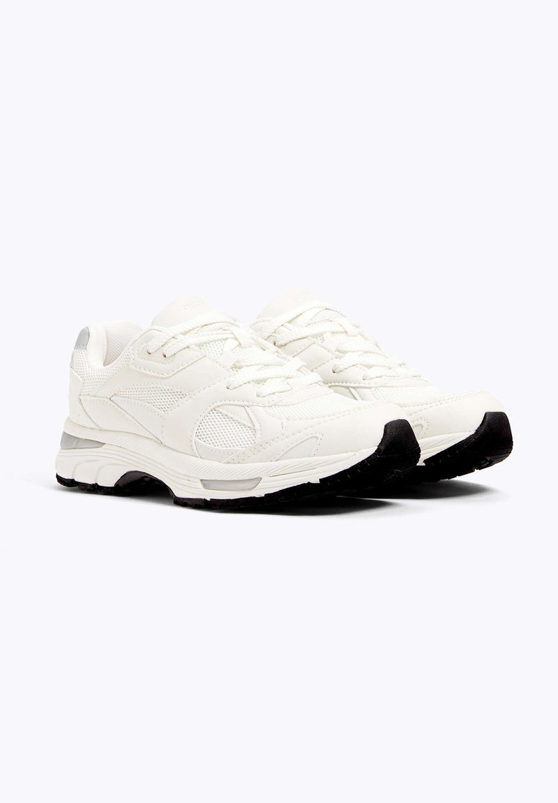 OYSHO OYSHO RETRO RUNNING - Training shoe - white Blitzverkäufe