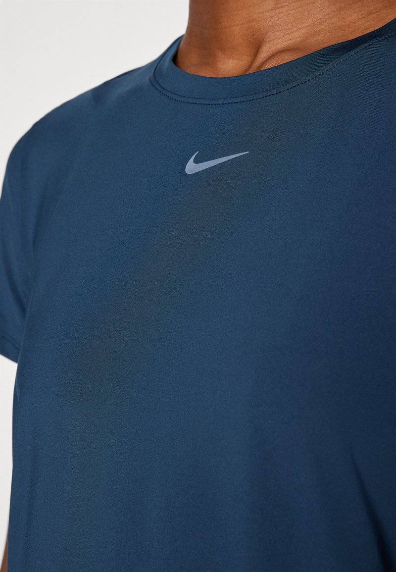 Nike Performance Nike Performance ONE CLASSIC TOP - Sports T-shirt Kostenloser Versand international