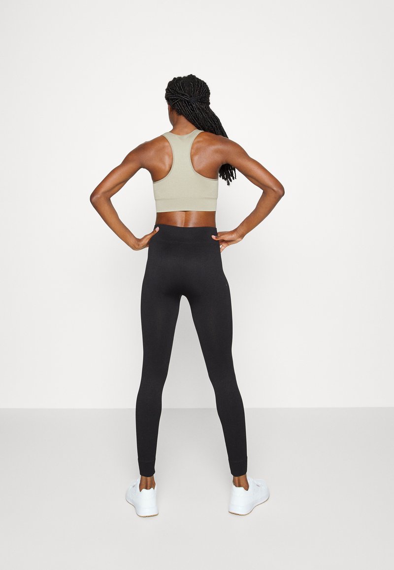 ONLY Play ONLY Play ONPJAIA LIFE SEAM - Leggings - black Begrenzt auf 3 Tage