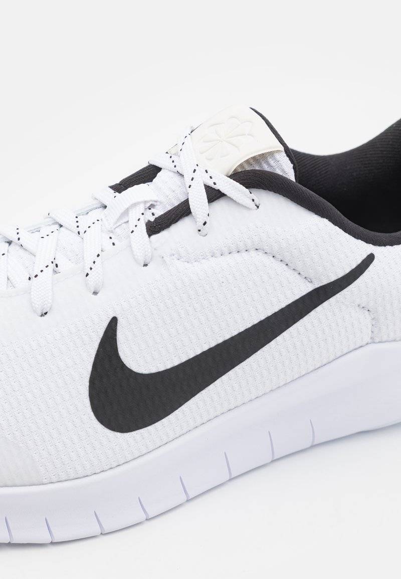 Nike Performance Nike Performance FLEX EXPERIENCE RN 12 - Competition running shoes Black Friday Preise