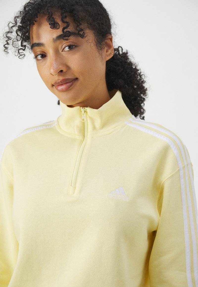 adidas Sportswear adidas Sportswear ESSENTIALS 3-STRIPES QUARTER ZIP - Sweatshirt - almost yellow Rabatte dieses Monats