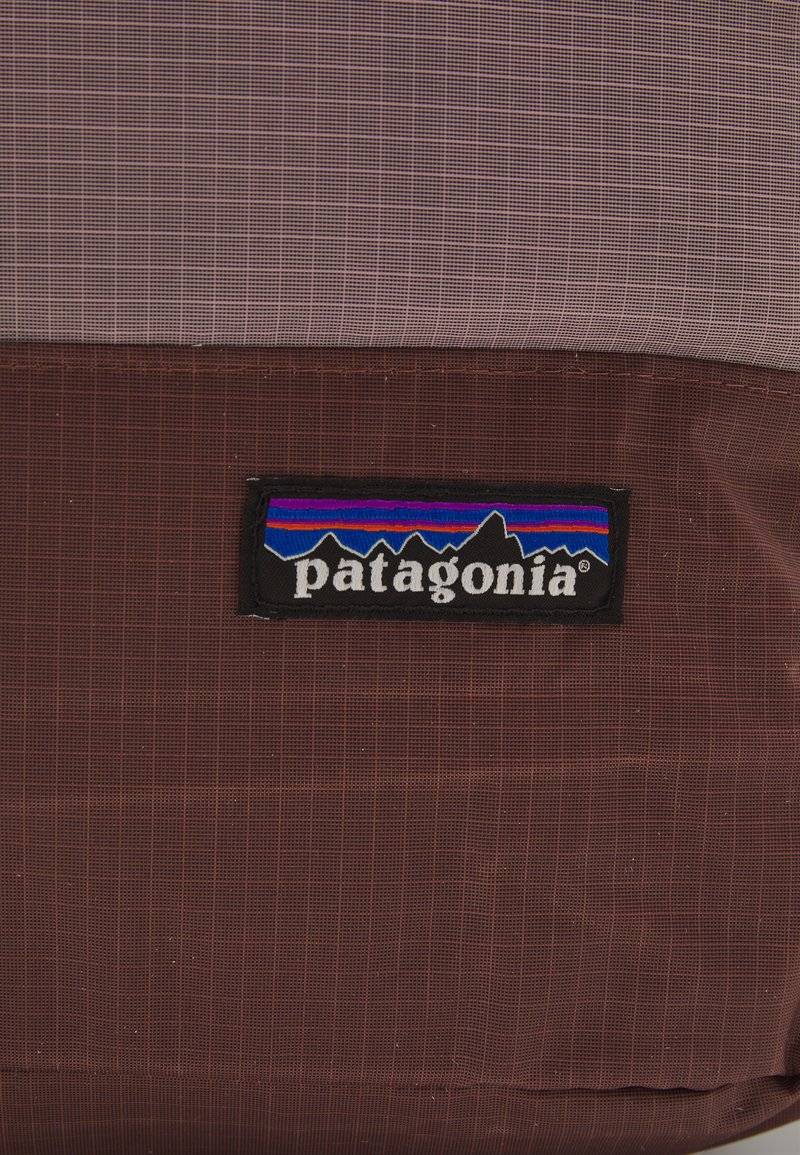 Patagonia Patagonia ULTRALIGHT BLACK HOLE TOTE PACK UNISEX - Sports bag - dulse mauve Hotsell