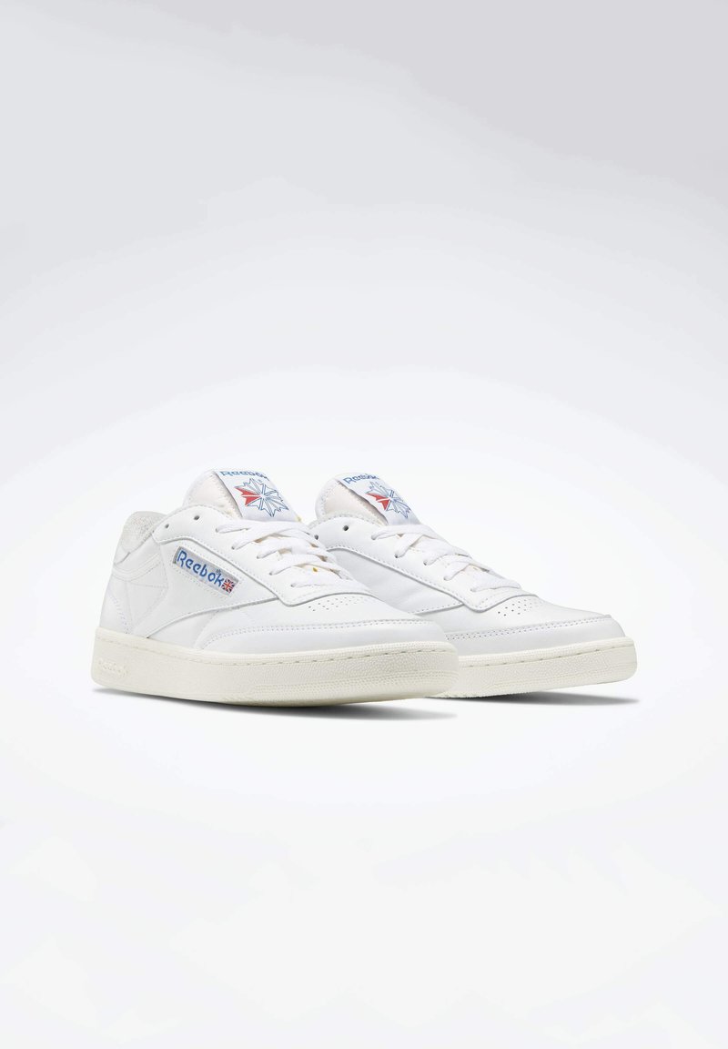 Reebok Classic Reebok Classic CLUB C 85 VINTAGE UNISEX - Trainers - white im Angebot