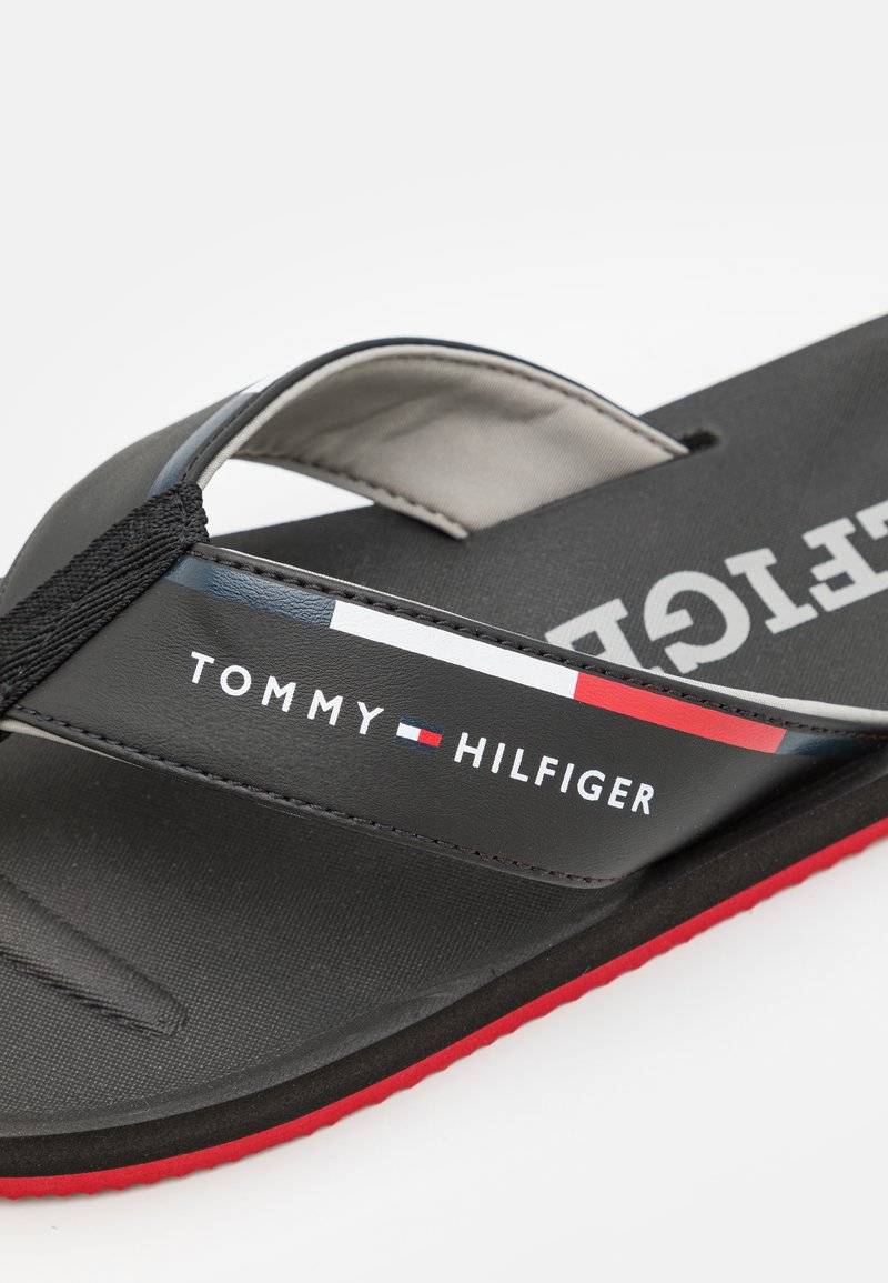 Tommy Hilfiger Tommy Hilfiger COMFORT - Pool slides - black Flash Sale
