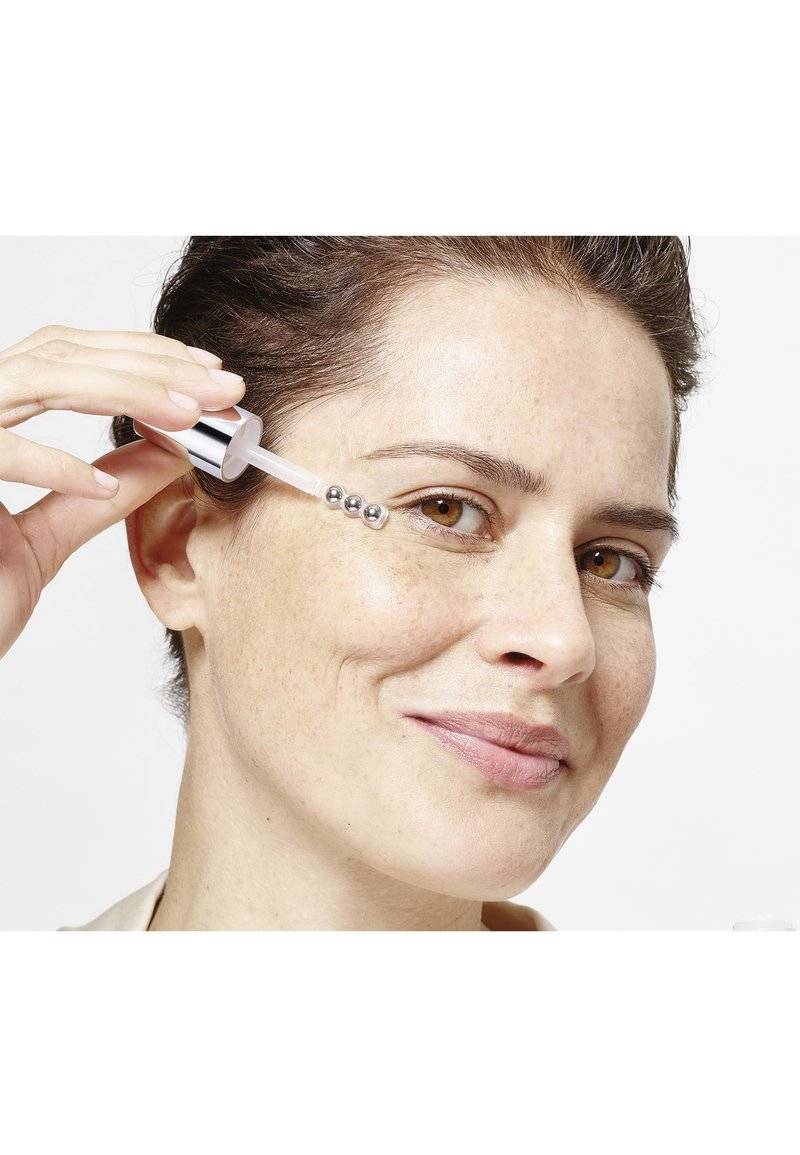 L'Oréal Paris Skin L'Oréal Paris Skin REVITALIFT FILLER AUGENSERUM - Eyecare Letzte 2 Tage