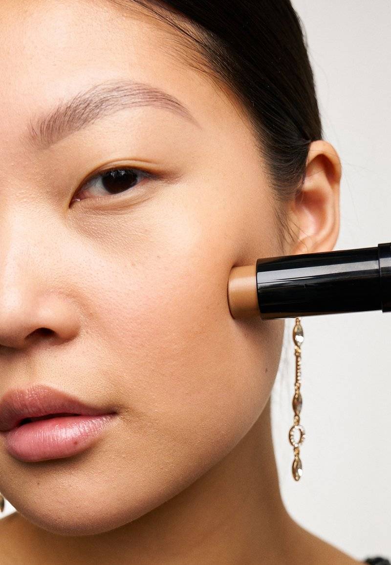 KIKO Milano KIKO Milano SCULPTING TOUCH CREAMY STICK CONTOUR - Contouring - 200 hazelnut Letzter Tag