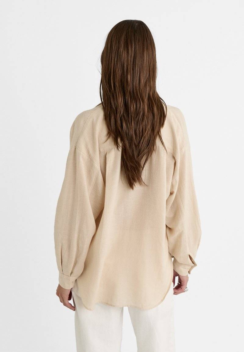 Stradivarius Stradivarius RUSTIKALES DAILY - Button-down blouse - beige Bis zu 55% Rabatt