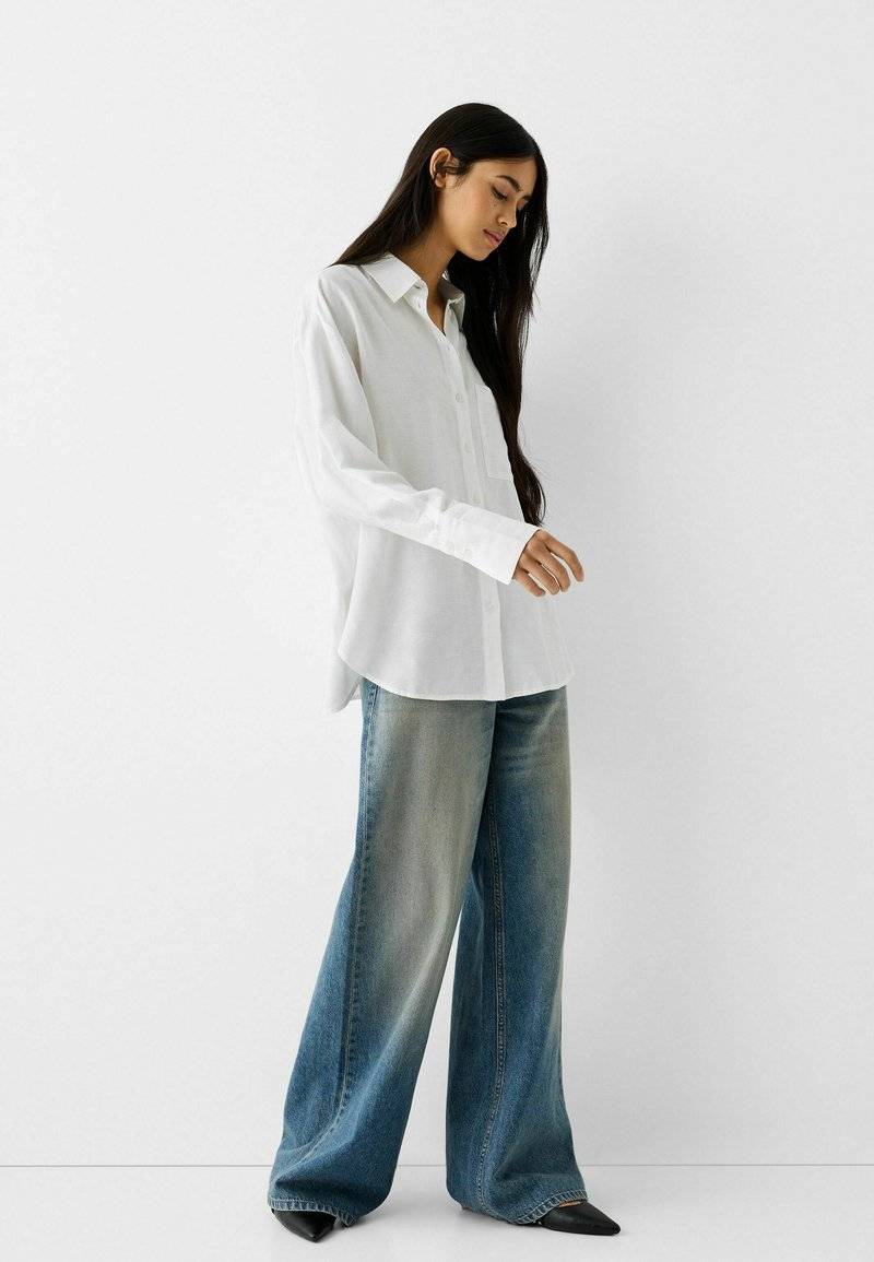 Bershka Bershka OVERSIZE - Button-down blouse - white Super Rabatt