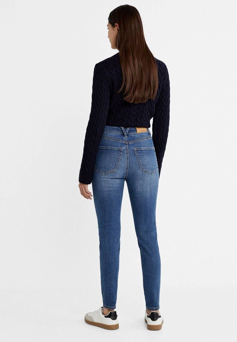 Stradivarius Stradivarius MIT SEHR HOHEM BUND - Jeans Skinny Fit - blue denim Speichern exportieren