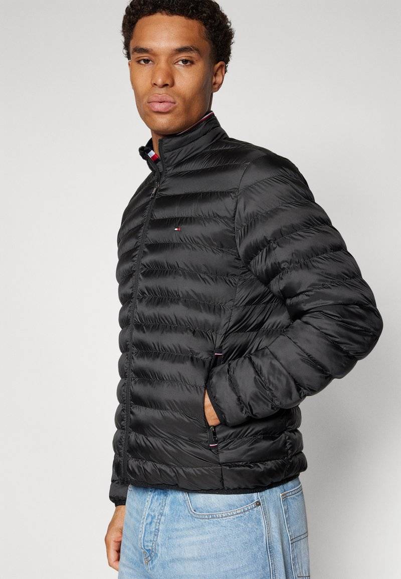 Tommy Hilfiger Tommy Hilfiger PACKABLE - Light jacket - black Black Friday Preise