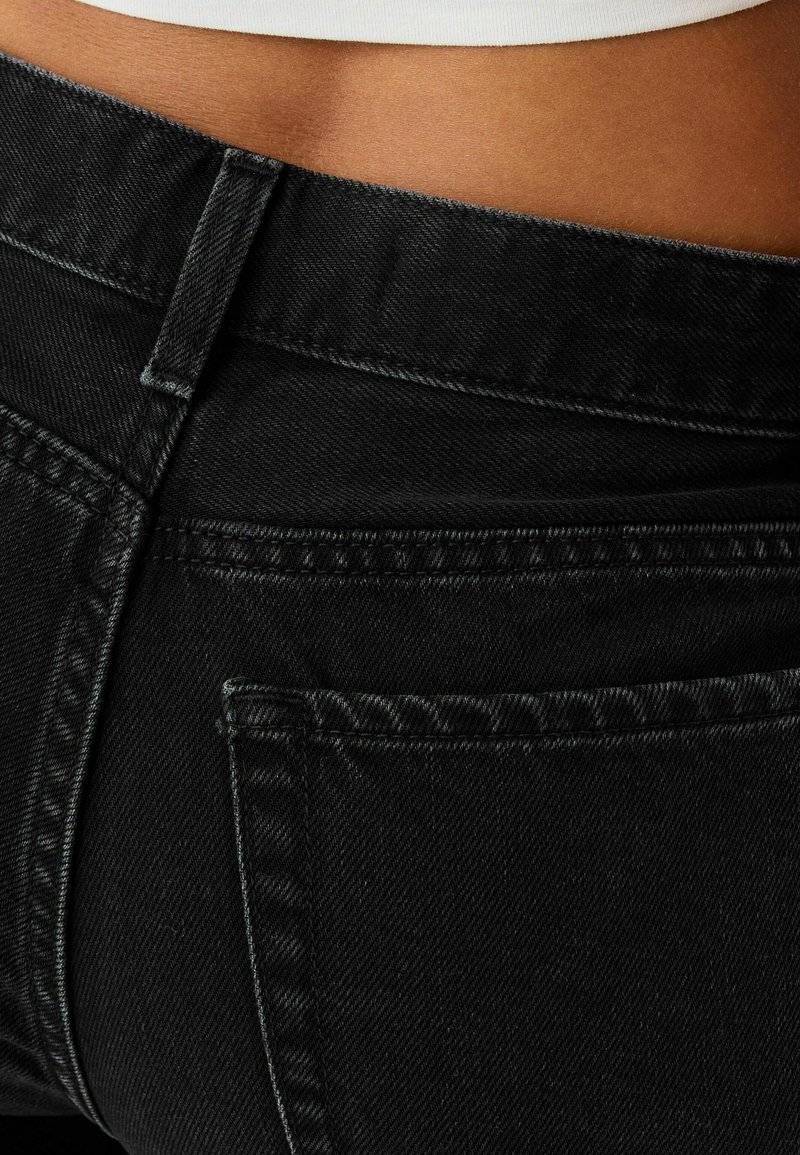 Bershka Bershka Flared Jeans - black Im Verkauf