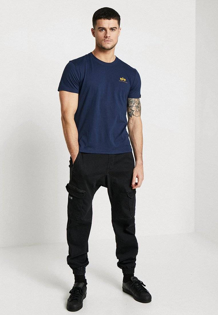 Alpha Industries Alpha Industries SMALL LOGO - Basic T-shirt - new navy Rabatte dieses Monats