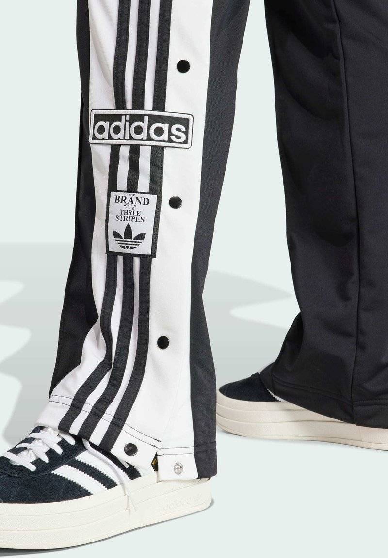 adidas Originals adidas Originals BREAK - Tracksuit bottoms - black Online Shopping