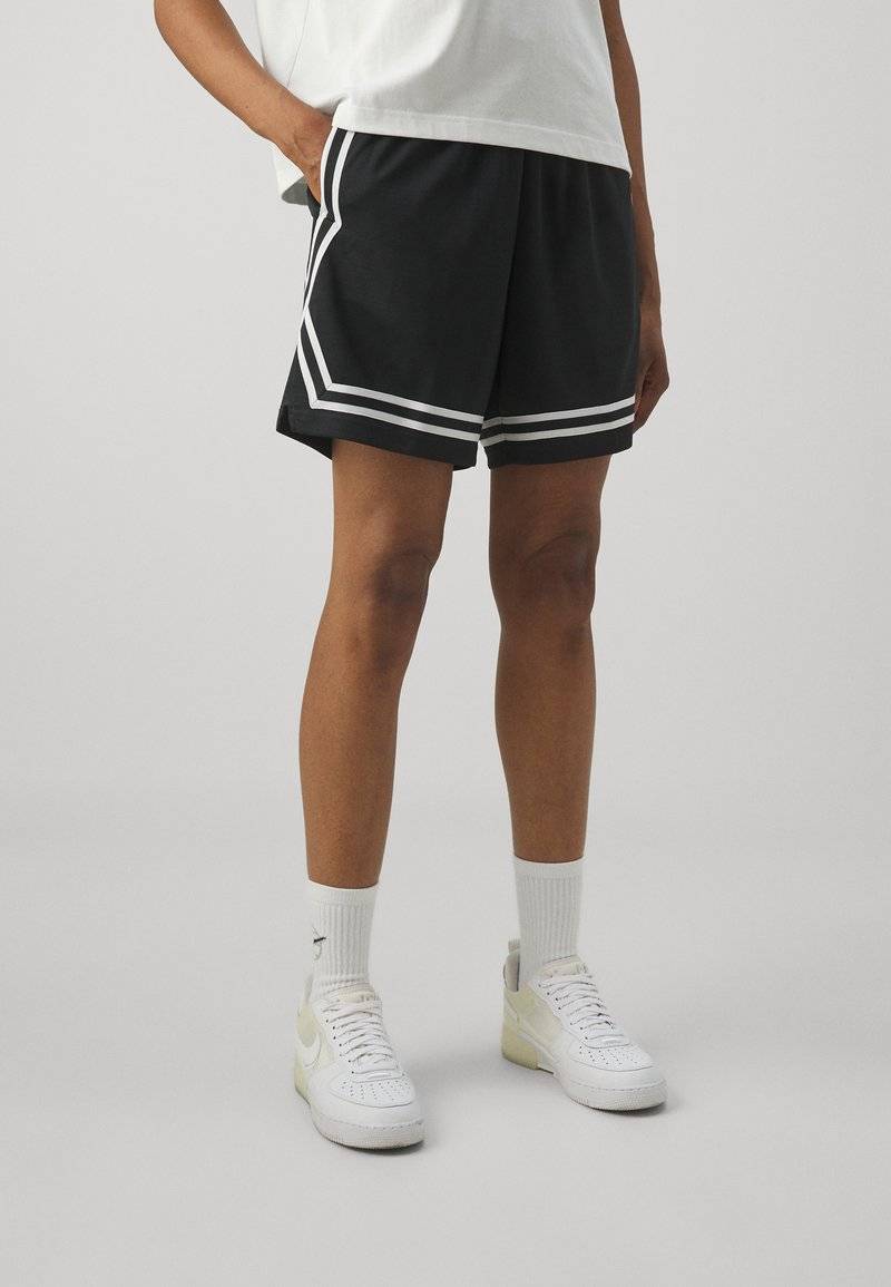 Nike Performance Nike Performance CROSSOVER SHORT - Sports shorts - black black white Preisnachlass