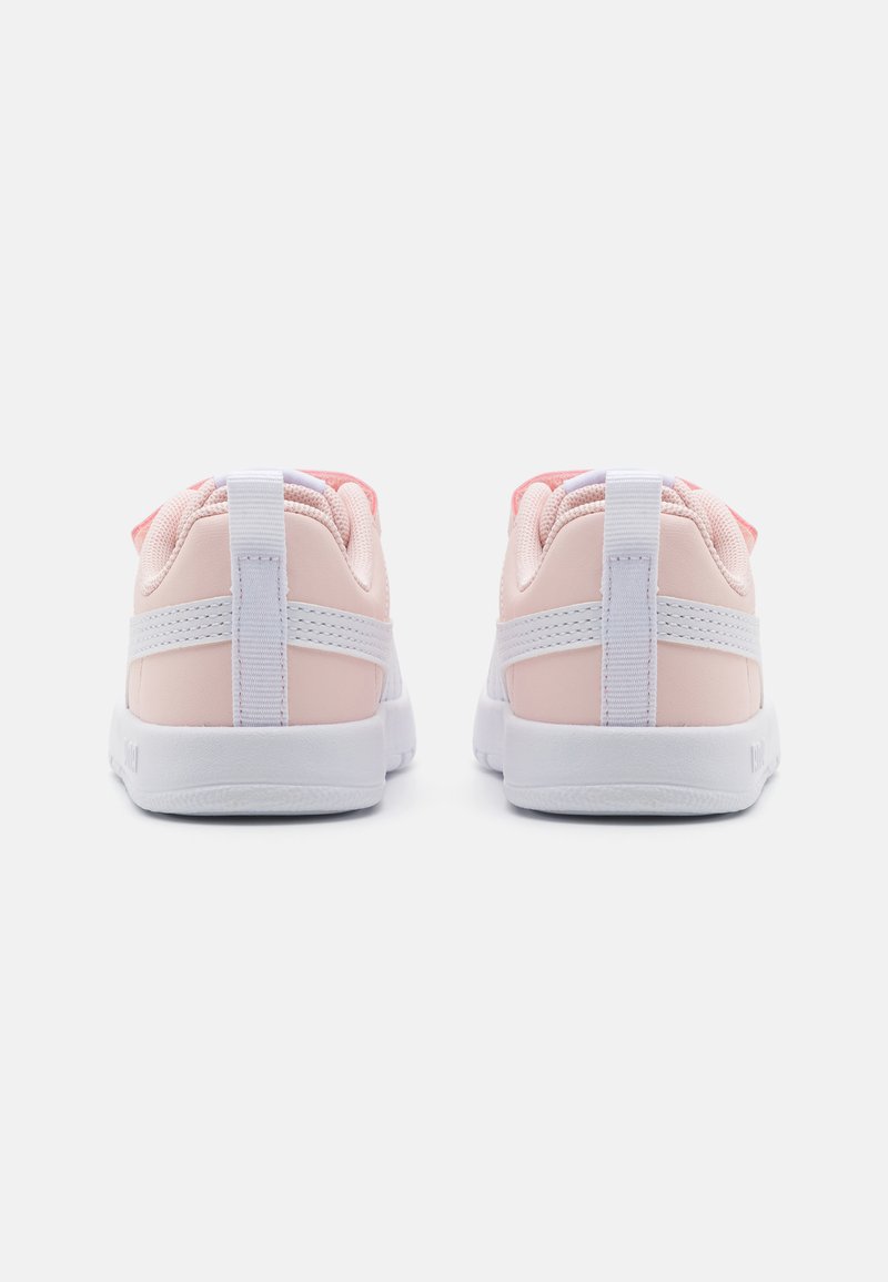 Puma Puma COURTFLEX V3 UNISEX - Walking trainers Saisonschlussverkauf