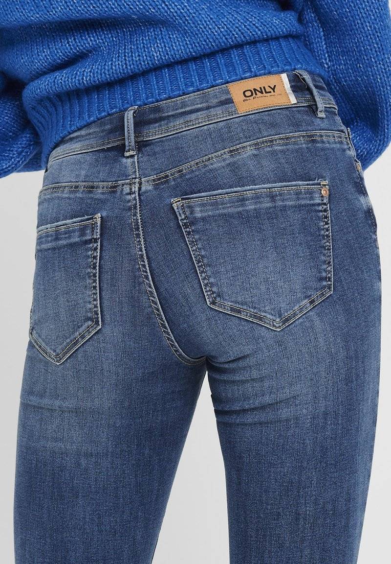 ONLY ONLY ONLWAUW LIFE MID - Jeans Skinny Fit - medium blue denim Osterangebot