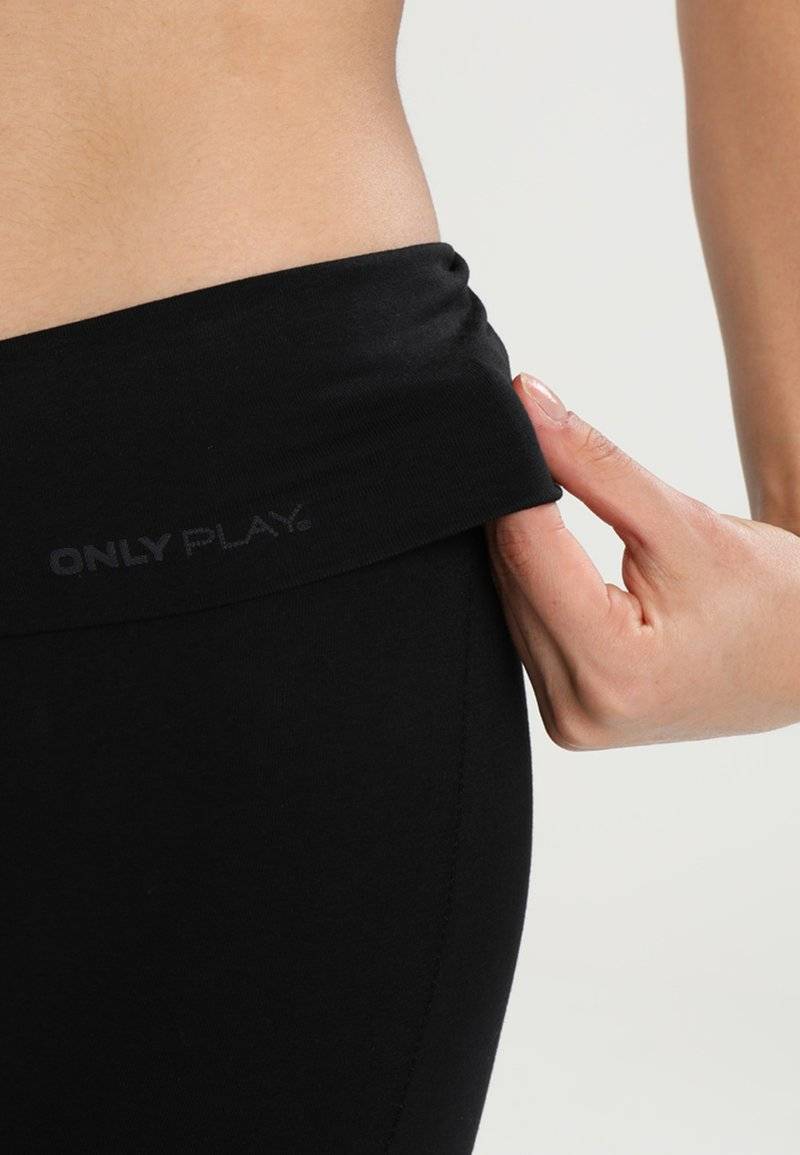 ONLY Play ONLY Play ONPFOLD - 3/4 sports trousers - black Kostenloser Versand international