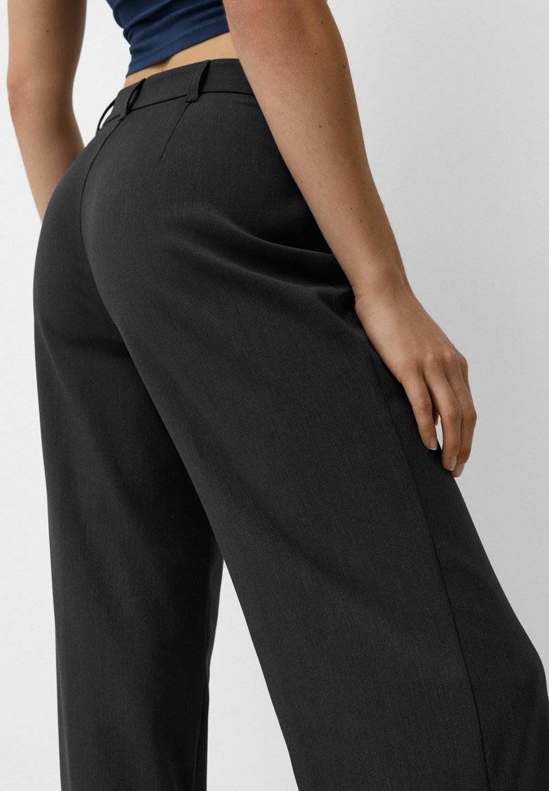 Bershka Bershka Trousers - mottled grey Rabatt