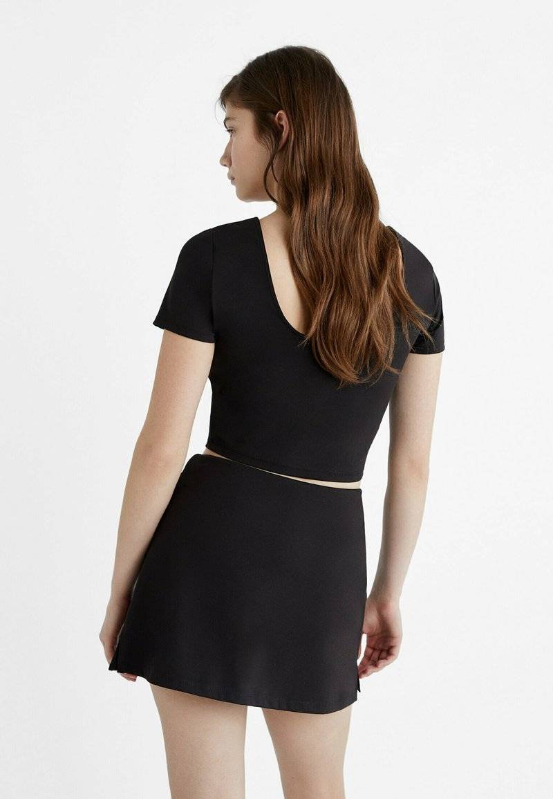 Stradivarius Stradivarius Mini skirt - black Heißer Verkauf