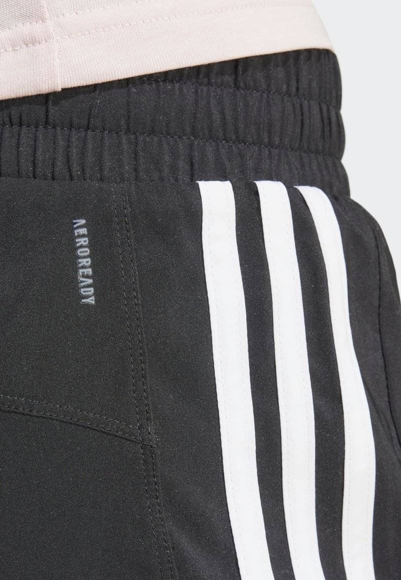 adidas Performance adidas Performance PACER 3-STRIPES WOVEN - Sports shorts - black Zeitlich begrenztes Angebot
