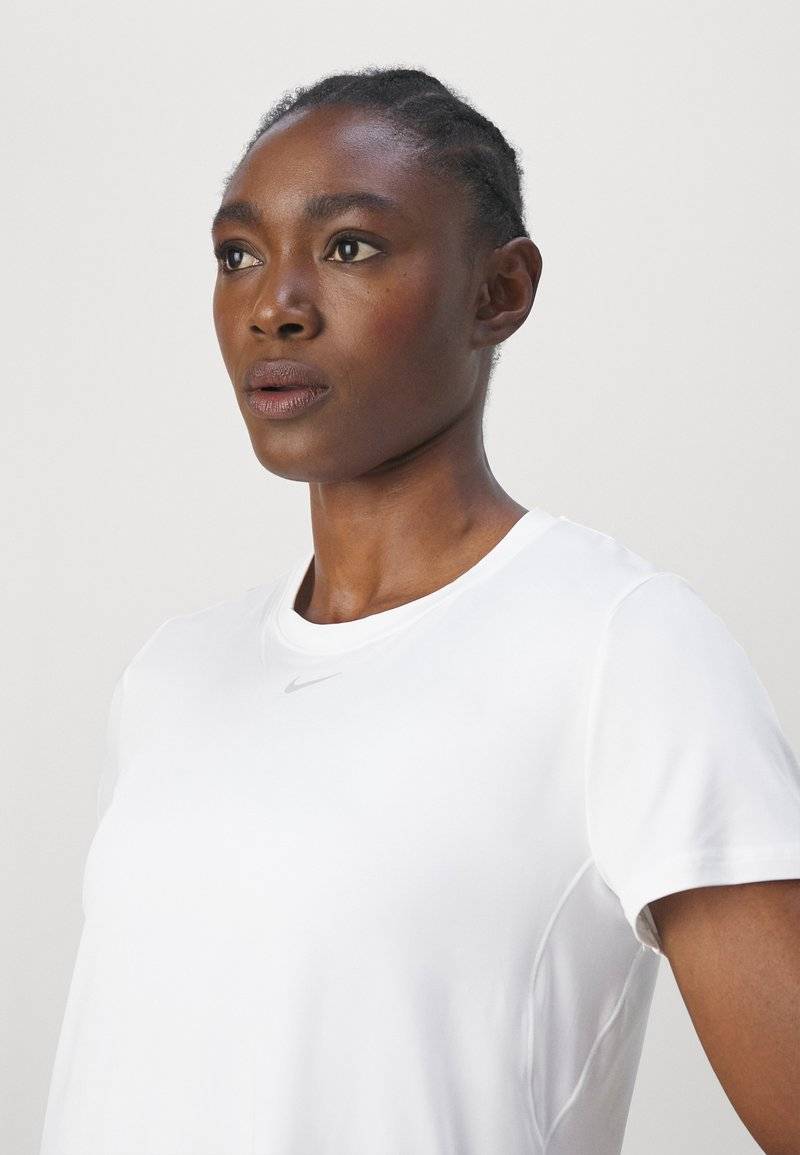 Nike Performance Nike Performance ONE CLASSIC TOP - Sports T-shirt - white Bestseller