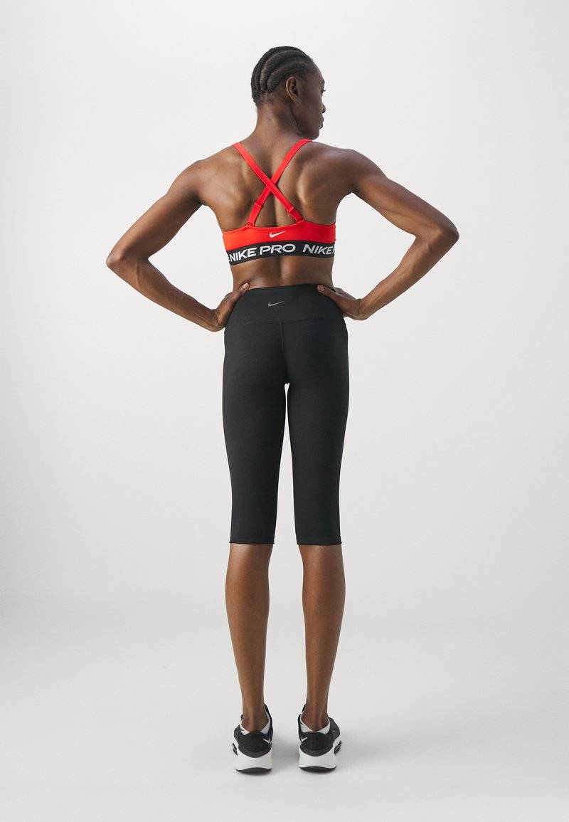Nike Performance Nike Performance ONE CAPRI - Leggings - black Versandkostenfrei