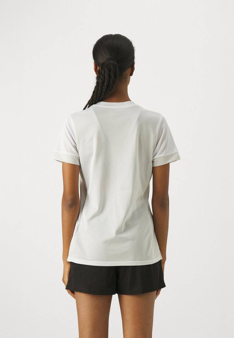 Puma Puma TEAMGOAL MATCHDAY - Sports T-shirt Flash Sale