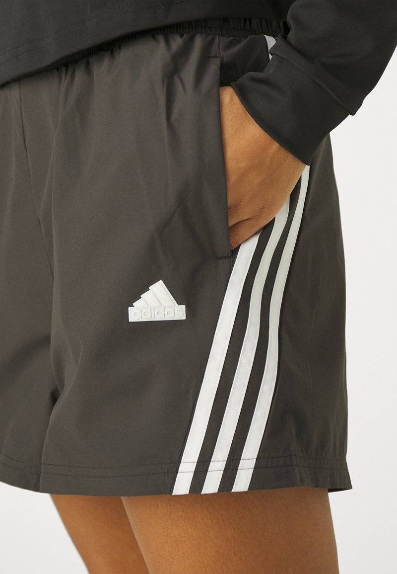 adidas Sportswear adidas Sportswear FUTURE ICONS THREE STRIPES SHORT - Sports shorts - black Online Outlet