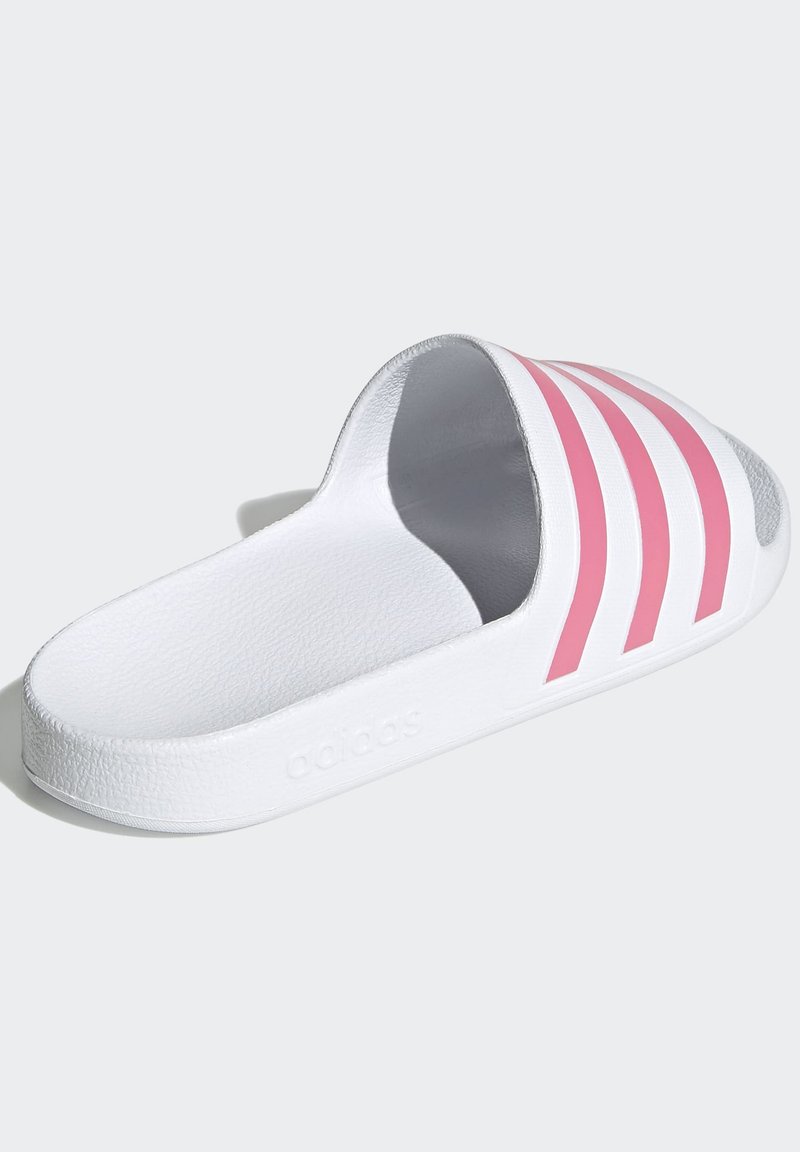 adidas Performance adidas Performance ADILETTE AQUA - Pool slides - white Zeitlich begrenztes Angebot