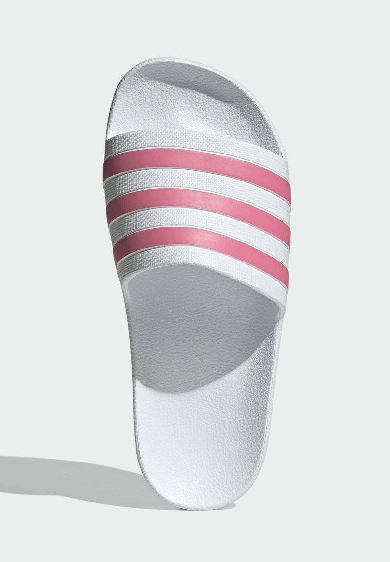 adidas Performance adidas Performance ADILETTE AQUA - Pool slides - white Zeitlich begrenztes Angebot