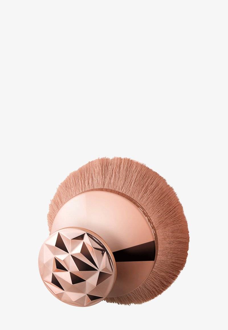 Iconic London Iconic London PRO PUFF BRUSH - Brush Riesige Ersparnisse