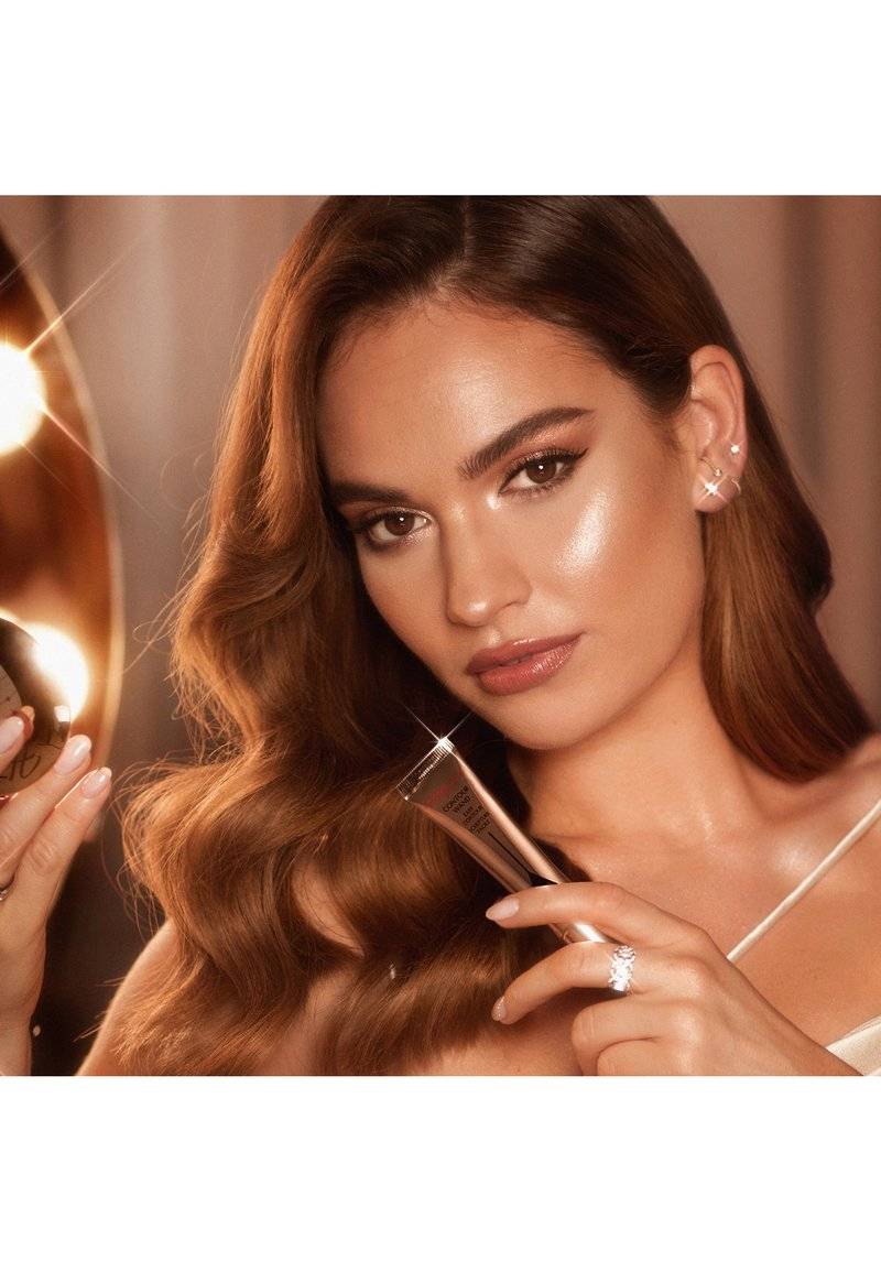 Charlotte Tilbury Charlotte Tilbury HOLLYWOOD CONTOUR LIGHT WAND - Foundation Bis zu 60% Rabatt