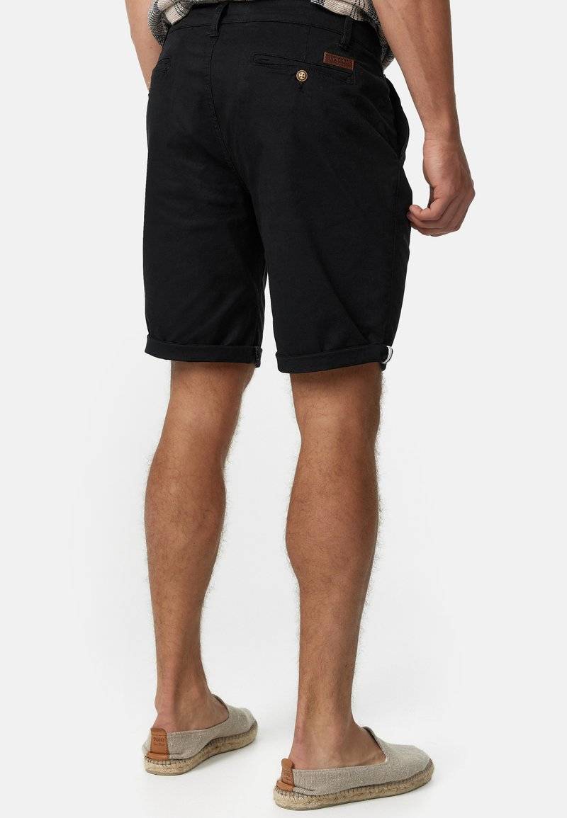 INDICODE JEANS INDICODE JEANS Shorts - black Speichern exportieren