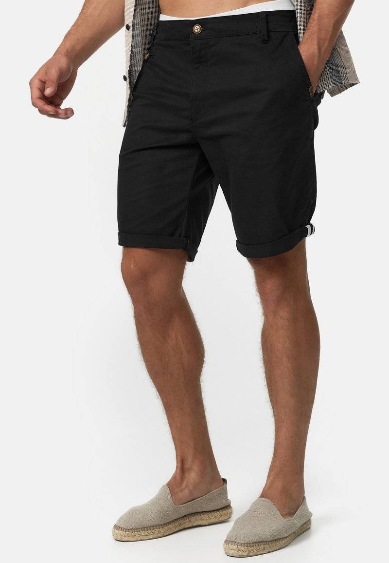 INDICODE JEANS INDICODE JEANS Shorts - black Speichern exportieren