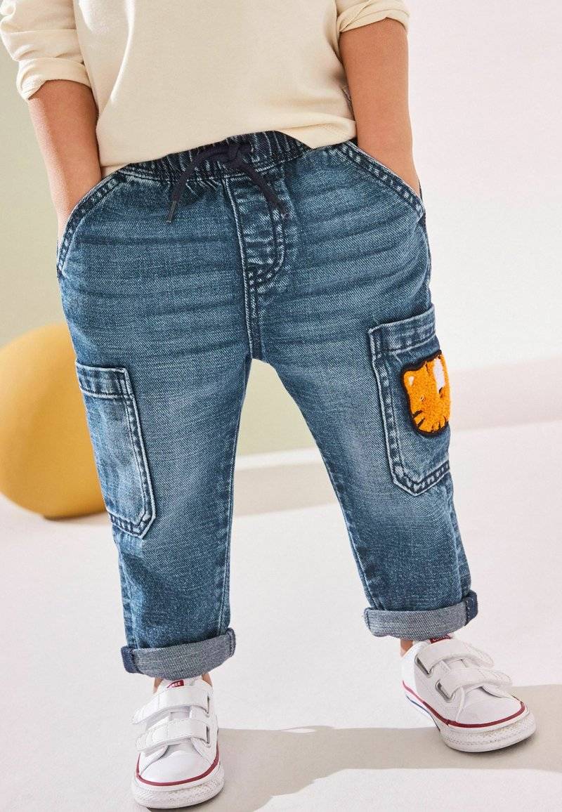 Next Next UTILITY - Relaxed fit jeans - mid blue denim with tiger Outlet