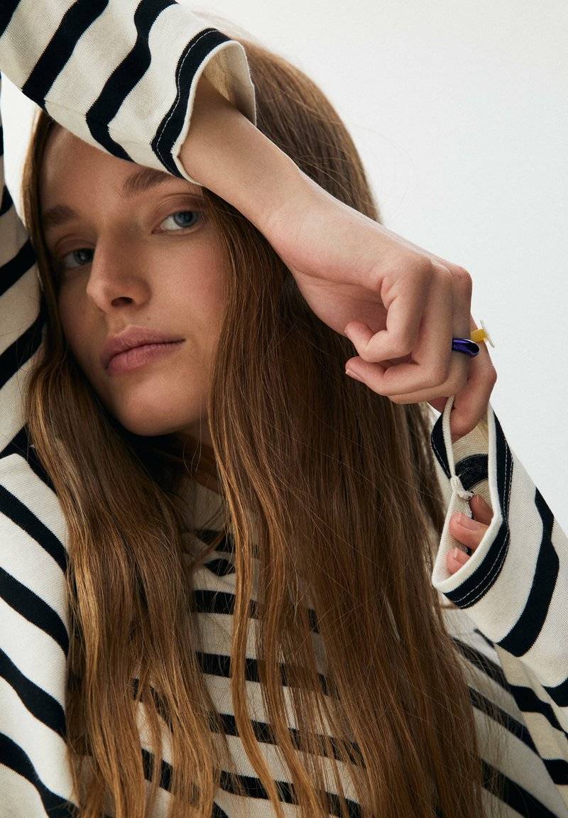 PULL&BEAR PULL&BEAR BASIC - Long sleeved top - mottled black Auslauf