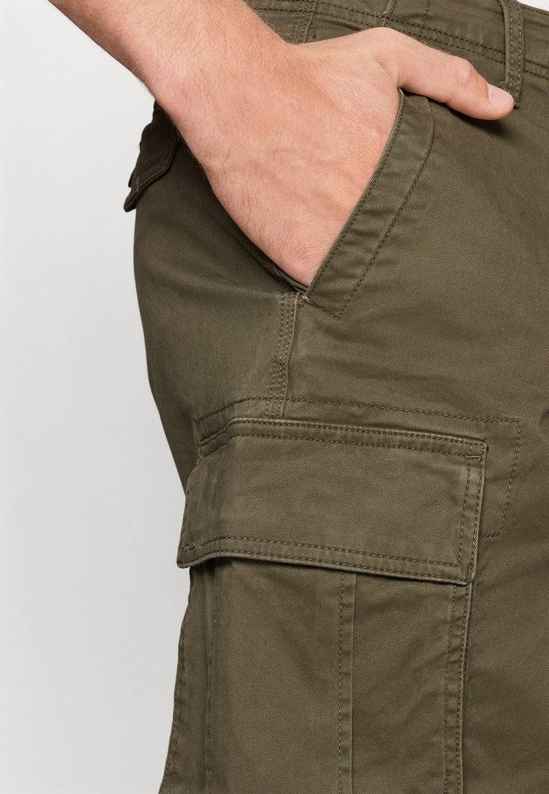 GAP GAP CARGO - Shorts - black moss Fabrikverkauf