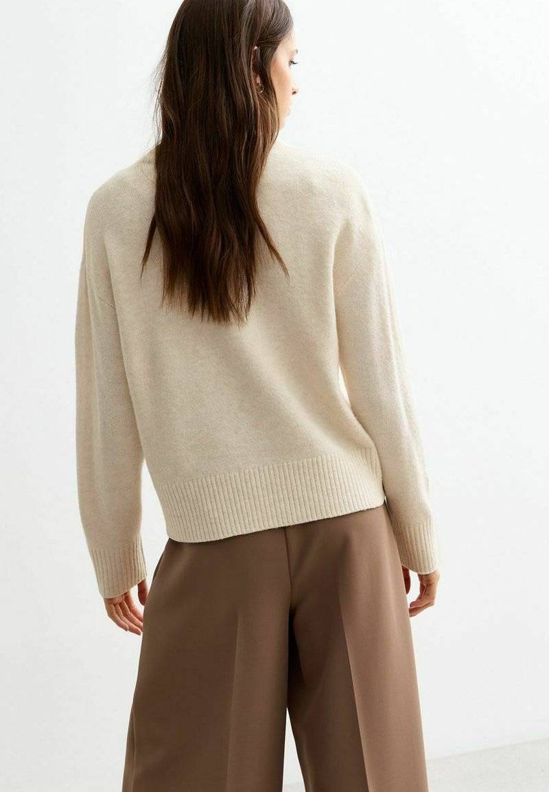 New Look New Look CREW NECK - Jumper - off white Blitzverkäufe