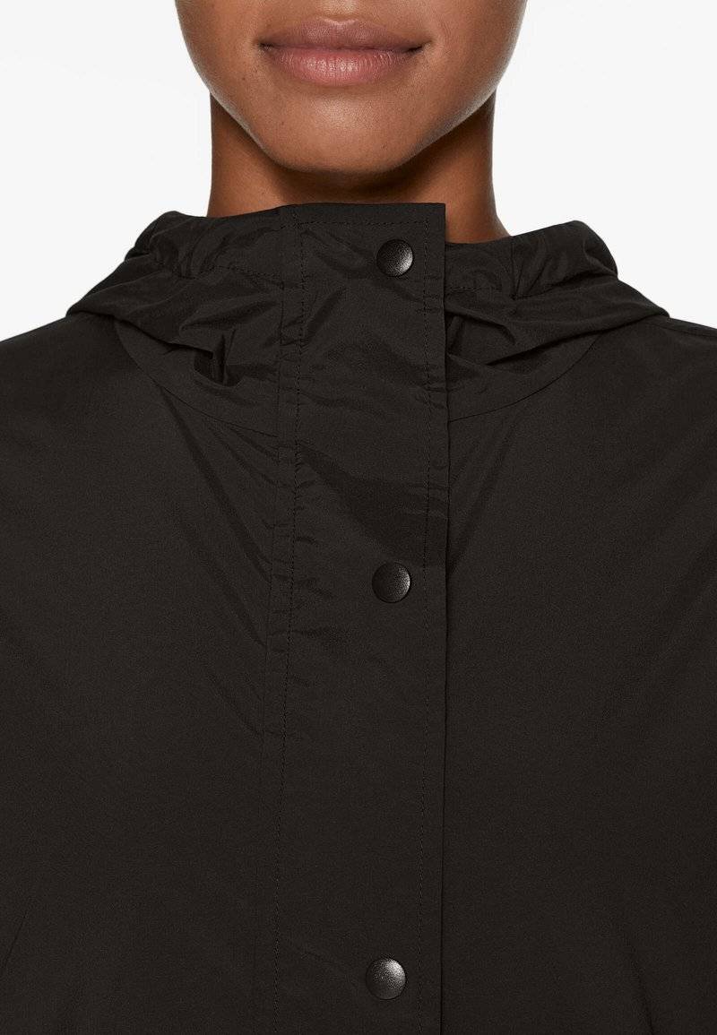 OYSHO OYSHO REPELLENT TECHNICAL - Windbreaker - black Preisnachlass
