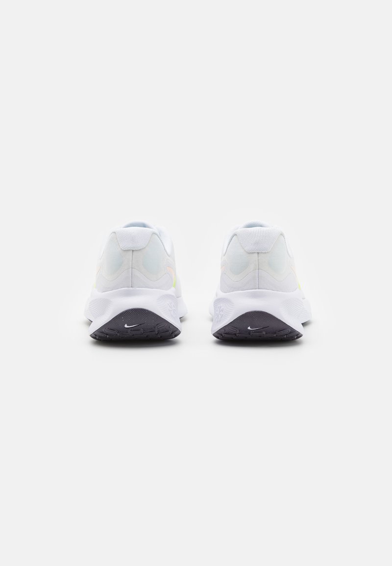 Nike Performance Nike Performance REVOLUTION 7 - Neutral running shoes Große Rabatte