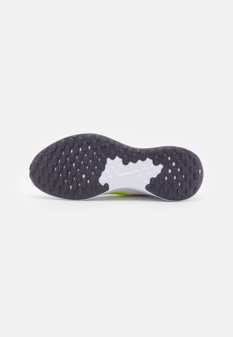Nike Performance Nike Performance REVOLUTION 7 - Neutral running shoes Große Rabatte