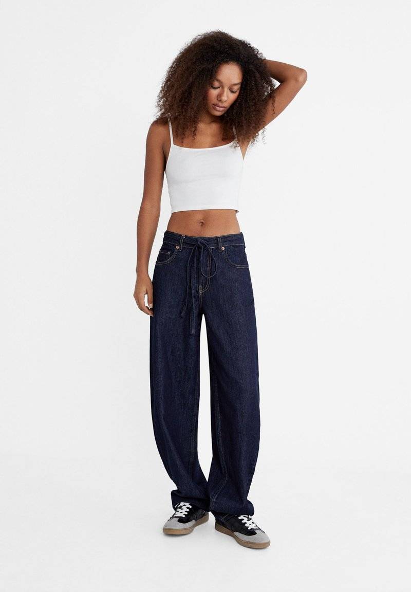 Stradivarius Stradivarius 2-PACK OF STRAPPY CROP - Top - black 50% Rabatt mit kostenlosem Versand