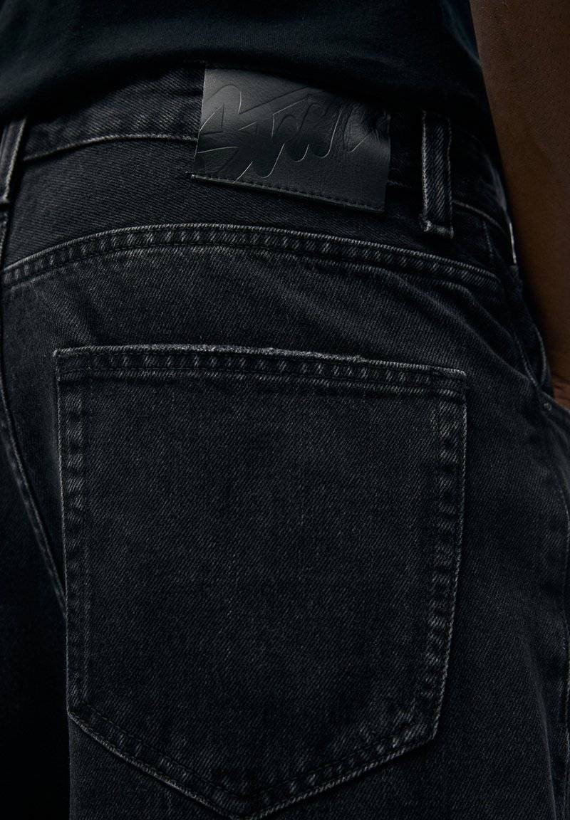 PULL&BEAR PULL&BEAR LOOSE-BAGGY - Relaxed fit jeans - black Online