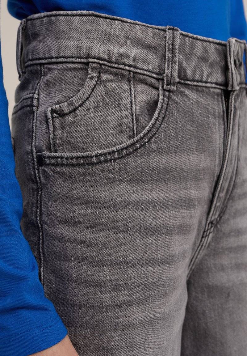 WE Fashion WE Fashion BLUE RIDGE - Flared Jeans - grey Hotsell