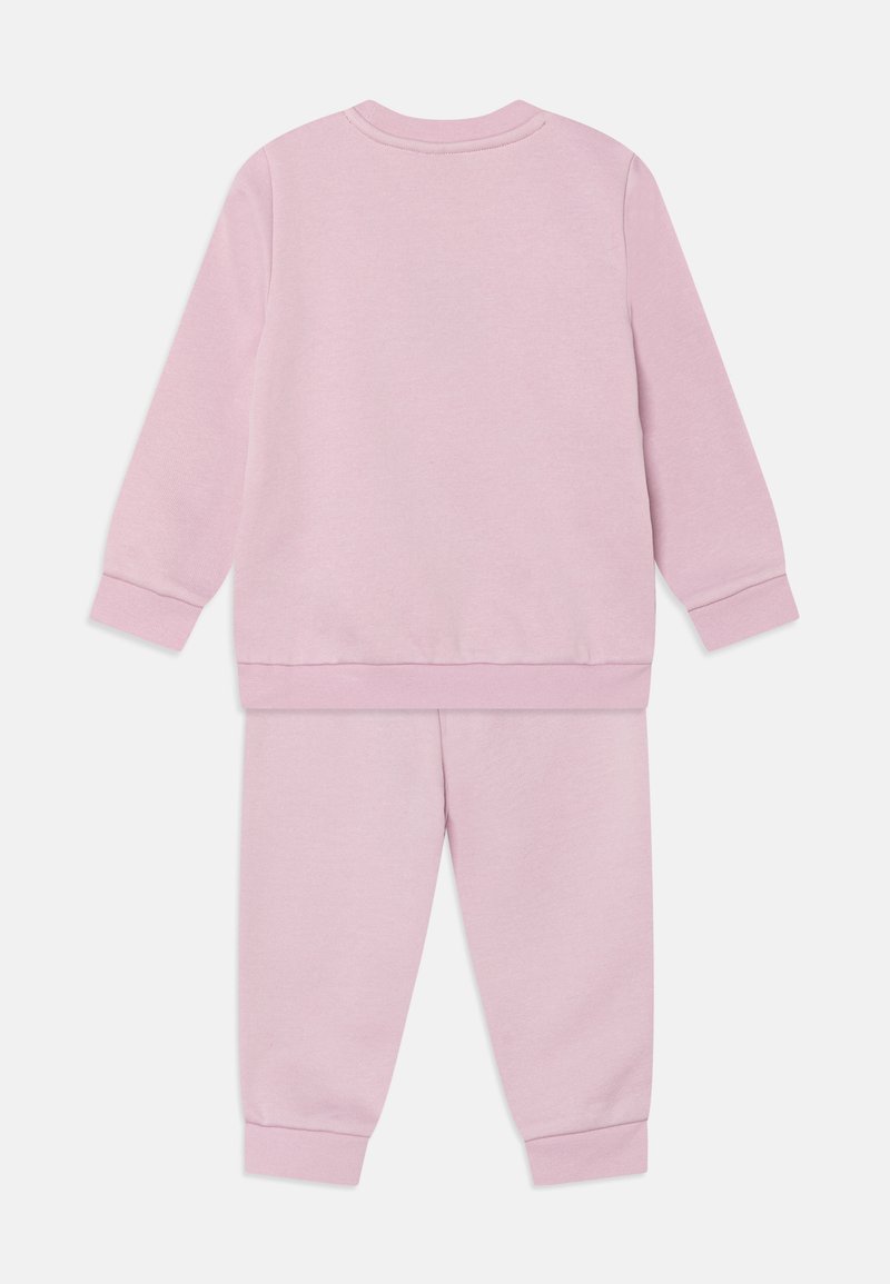 Puma Puma MINICATS UNISEX SET - Tracksuit - grape mist Fabrikpreis