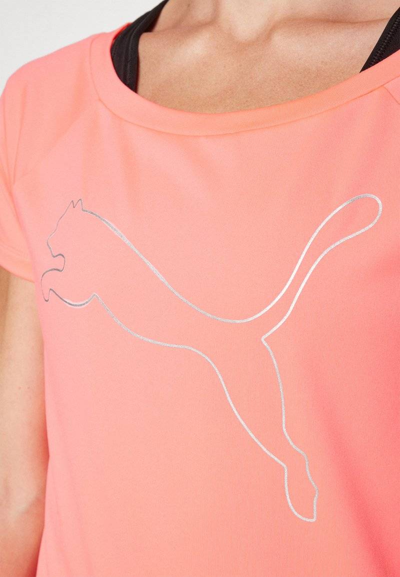 Puma Puma TRAIN FAVORITE CAT TEE - Sports T-shirt - sunset glow Cyber Monday