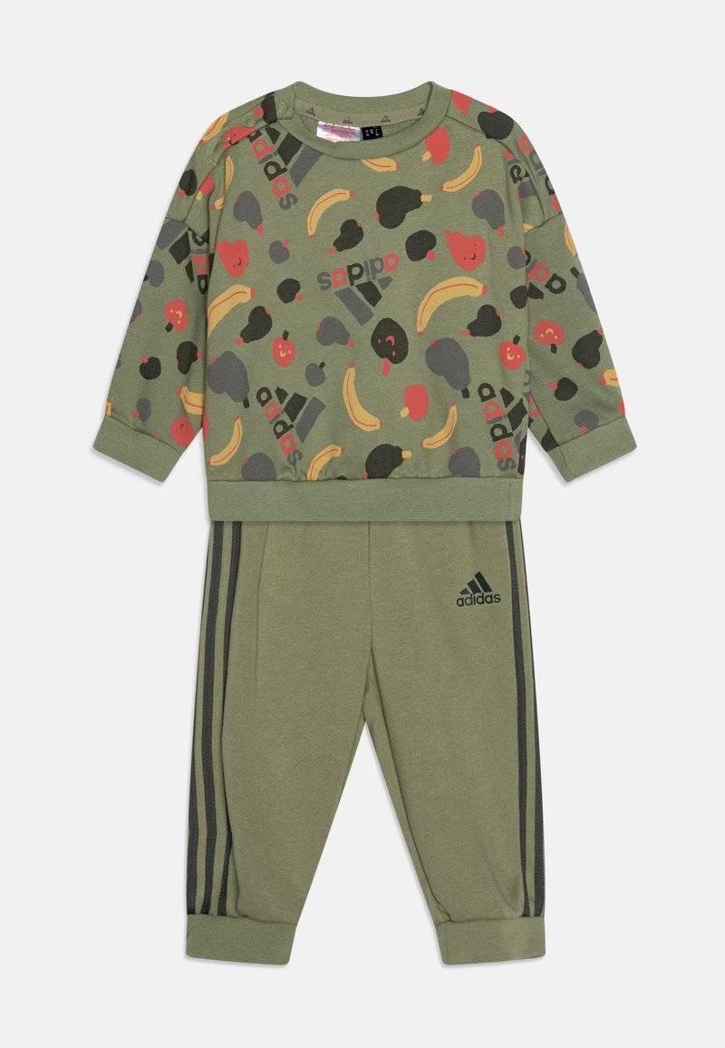 adidas Performance adidas Performance ESSENTIALS ALLOVER PRINTED - Tracksuit - tent green Osterangebot