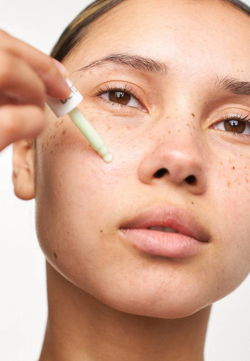 KIKO Milano KIKO Milano SMART DROPS DETOX DETOX BOOSTER - Serum Letzter Tag