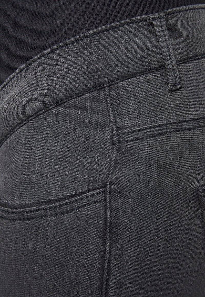 Vero Moda Maternity Vero Moda Maternity VMMTANYA PIPING NOOS - Relaxed fit jeans - dark grey denim Sonderangebot